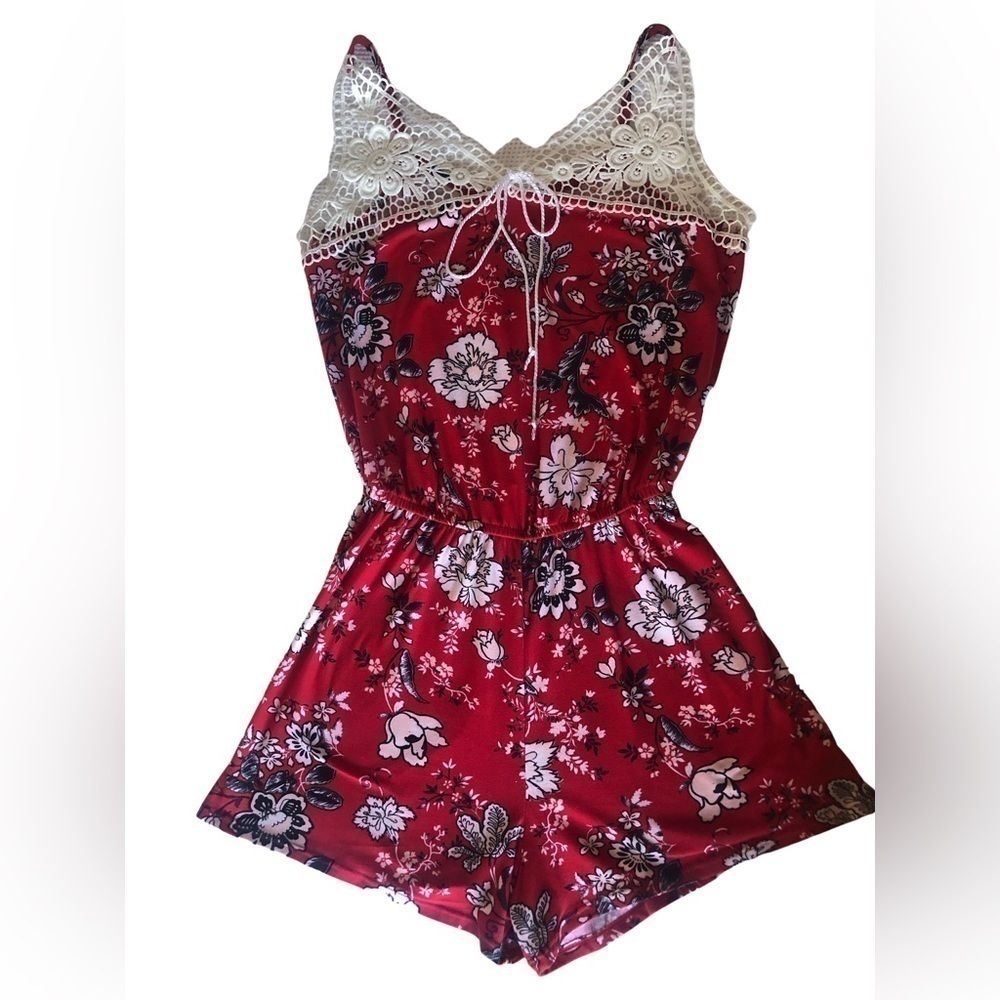 Juniors Small (3-5) NOBO Floral Red Romper